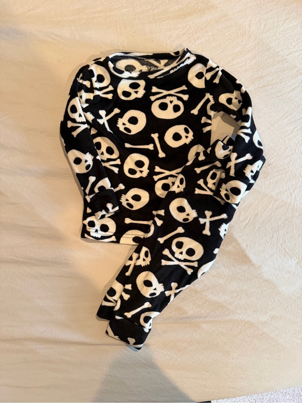 Cat & Jack Black and White Skull Sleep Set
